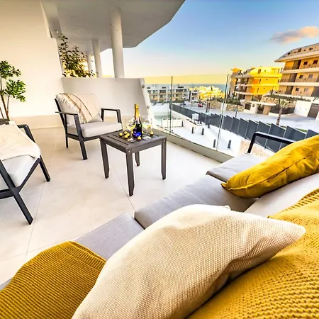 Apartment Sea View-higueron Beauty Fuengirola